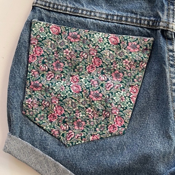 Customized Lee Jeans Shorts w/Studs Floral Appliqué Denim 30 - Picture 6 of 15